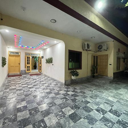 Royal Executive Residency Hotel Islamabad Exterior photo